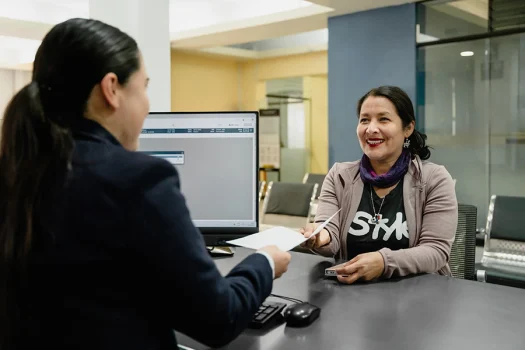 transporte carga Tren local